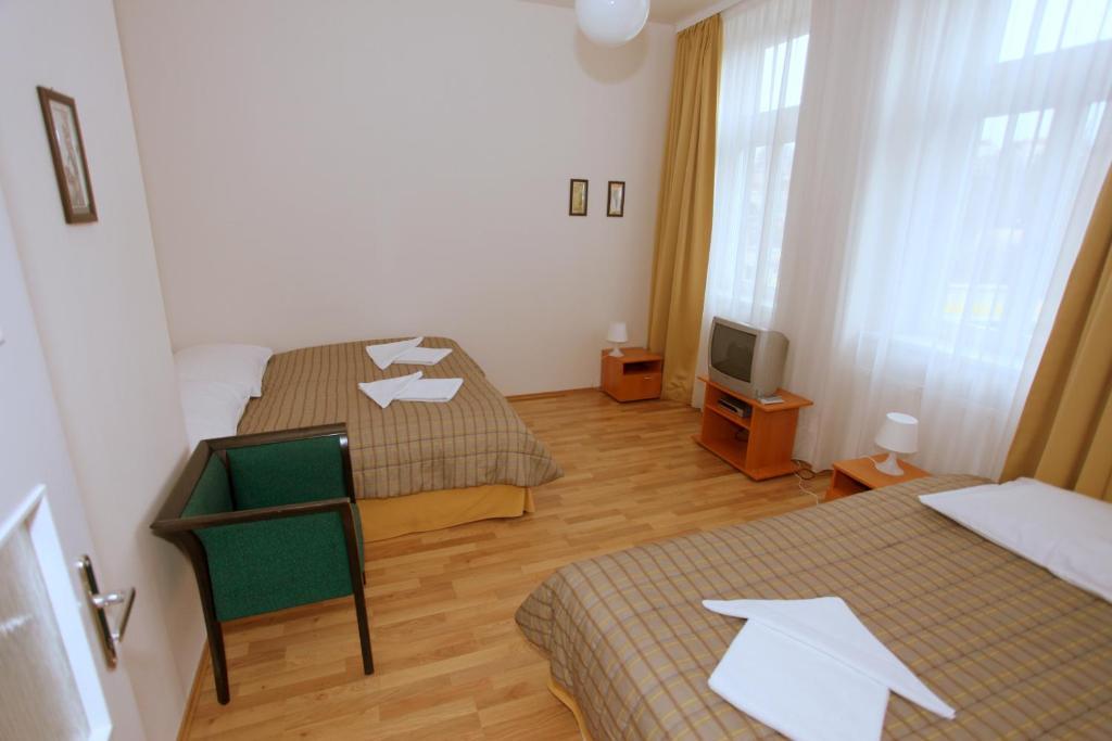 Aparthotel Alea House 3*