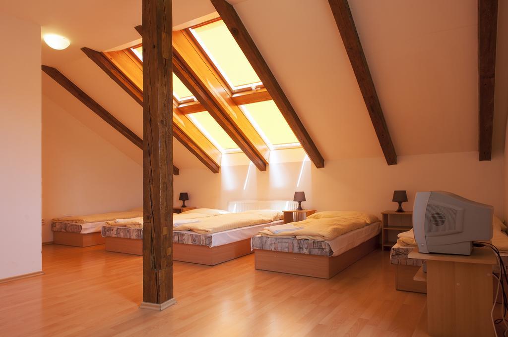 Aparthotel Alea House 3*