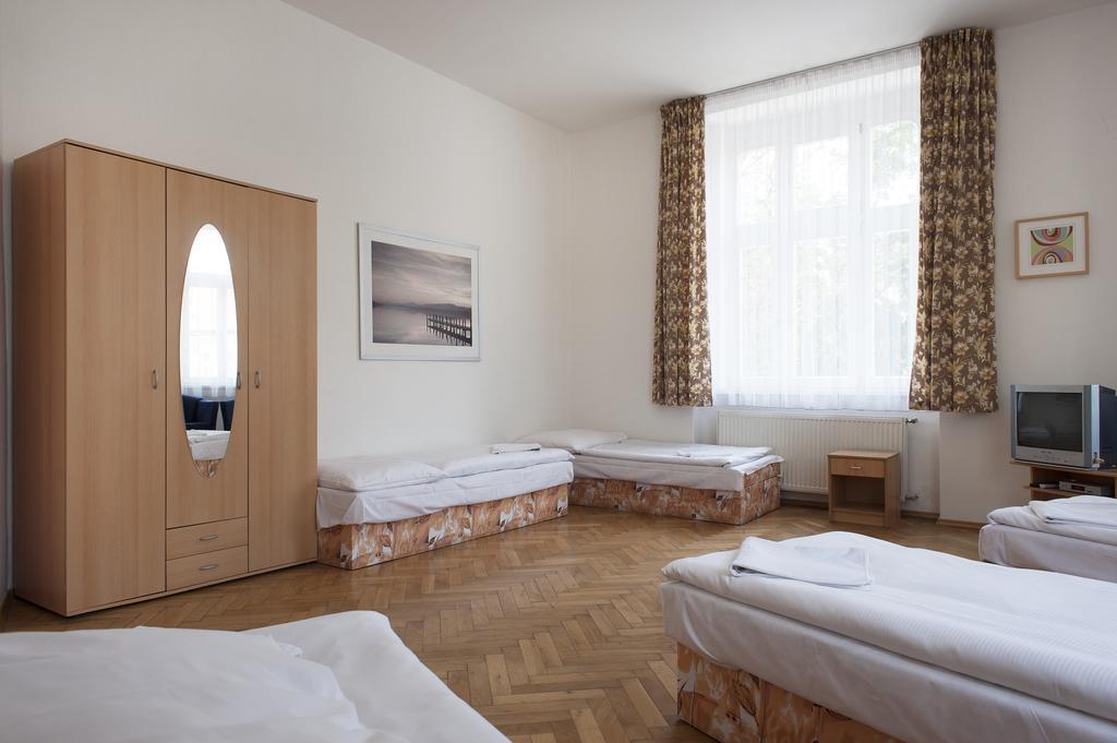 Aparthotel Alea House 3*