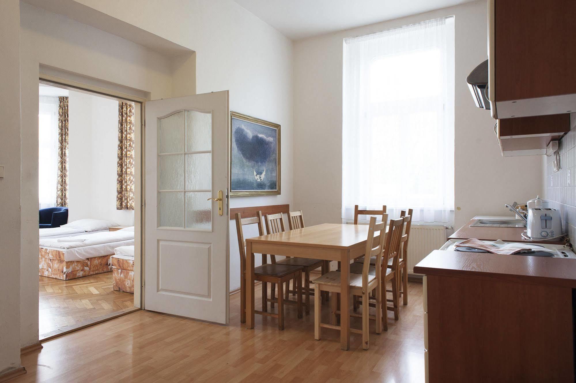 Alea House Aparthotel